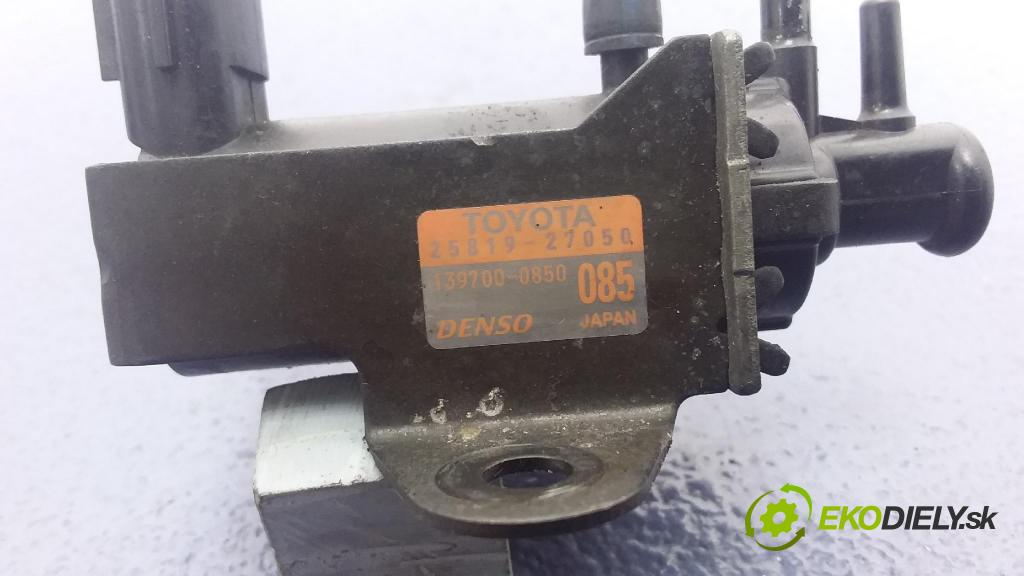 Toyota Avensis 2003 ventil Vákuum: 25819-27050