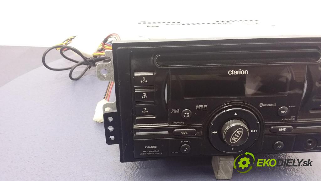 Kia Carens 2009 Radio I Navigácia: CX609E