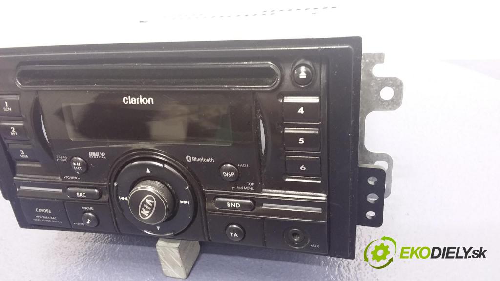 Kia Carens 2009 Radio I Navigácia: CX609E