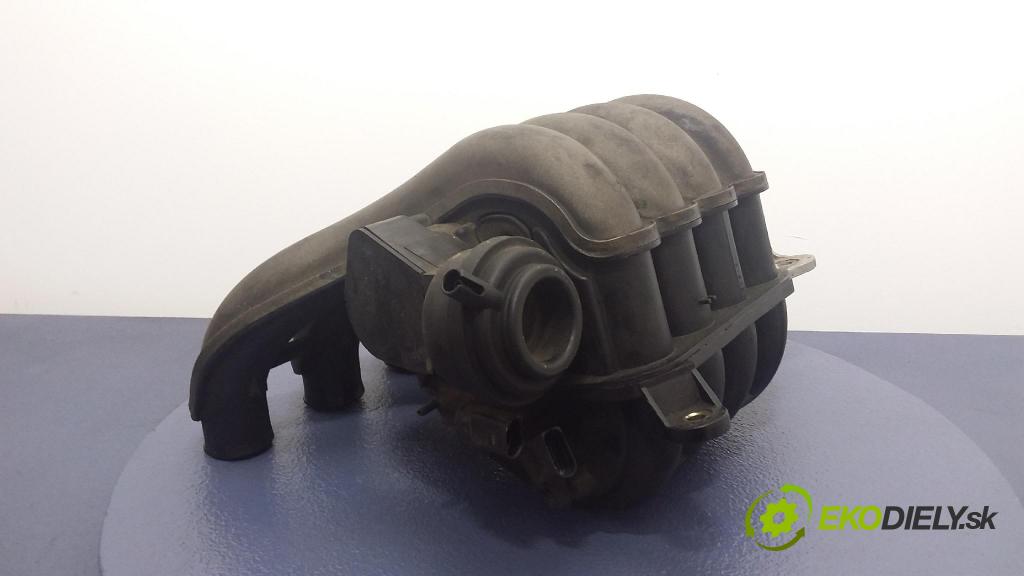 Audi A4 2002 potrubí Sání: 06D133210D