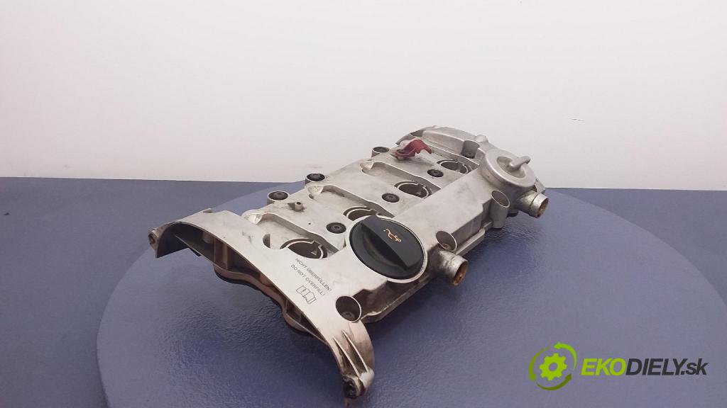 Audi A4 2002 kryt Ventily 06D103469E