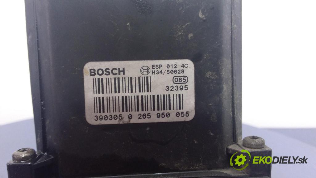 Volkswagen Passat 2003 čerpadlo ABS x 4B0614517G