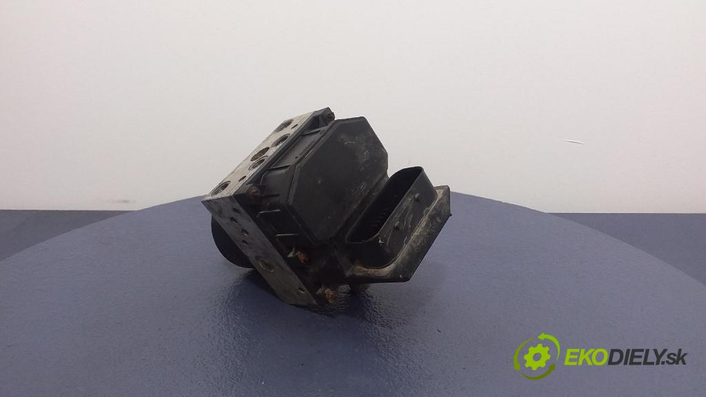 Volkswagen Polo 2004 čerpadlo ABS x 6Q0614417E