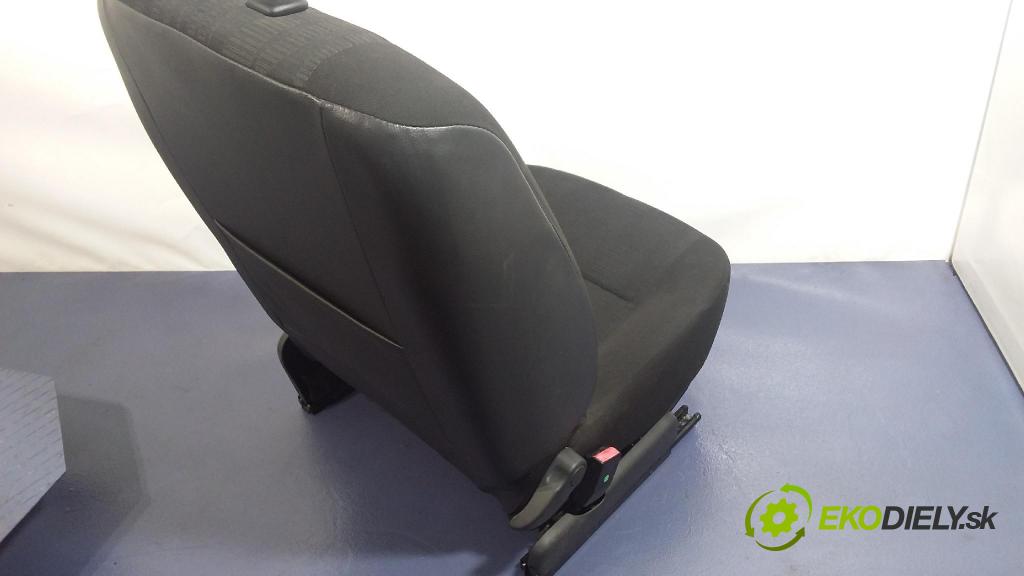 Dacia Duster 2010 Sedadlo Řidiči 870009618R