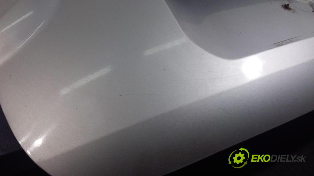 Dacia Duster 2010 zadní dveře kufra: kufr TED69