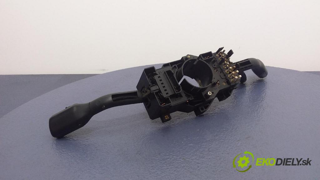 Audi A4 1999 prepínač Komplex: 4D0953513D