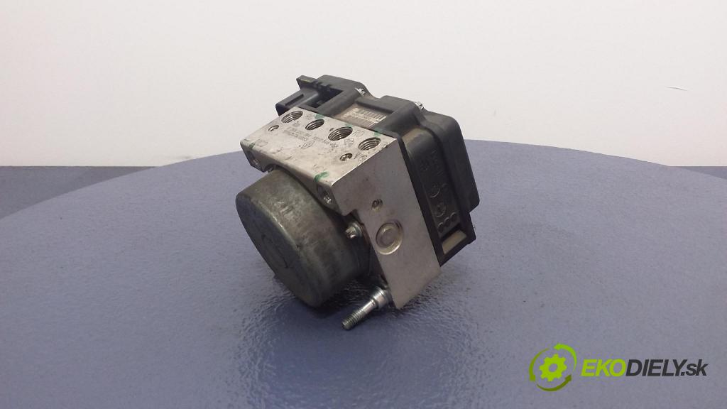 Dacia Duster 2010 čerpadlo ABS x 8200846463