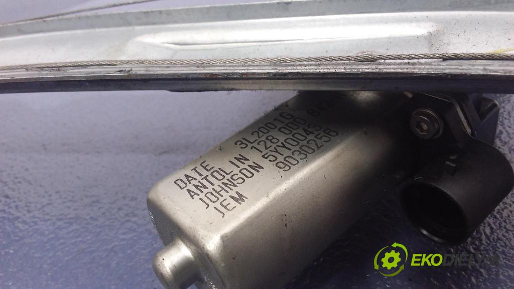 Dacia Duster 2010 mechanizmus okna Okná: Predné v pravo: 82007338280