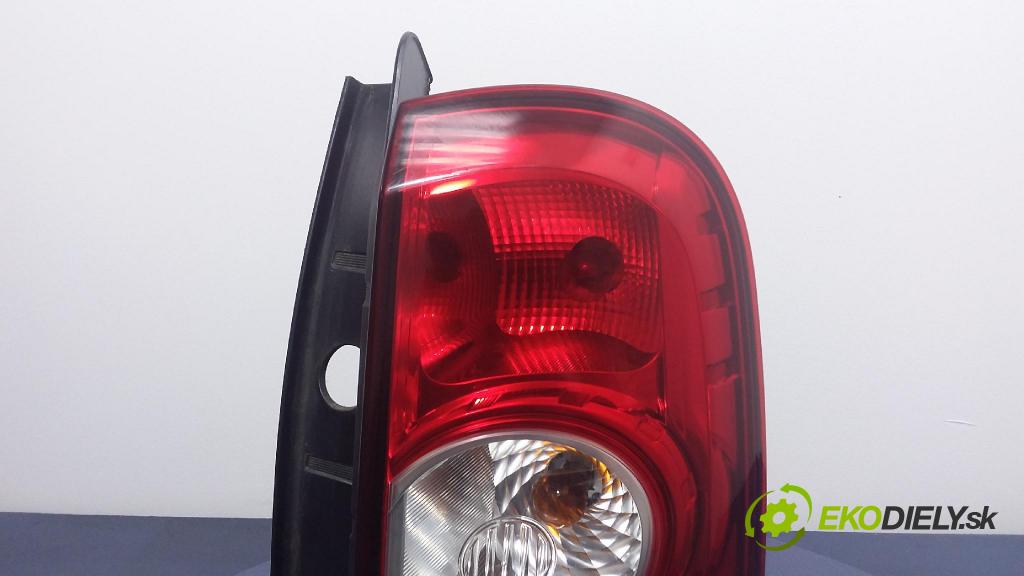 Dacia Duster 2010 svetlo / reflektor zad Prava: Vonkajsia: 265500033R
