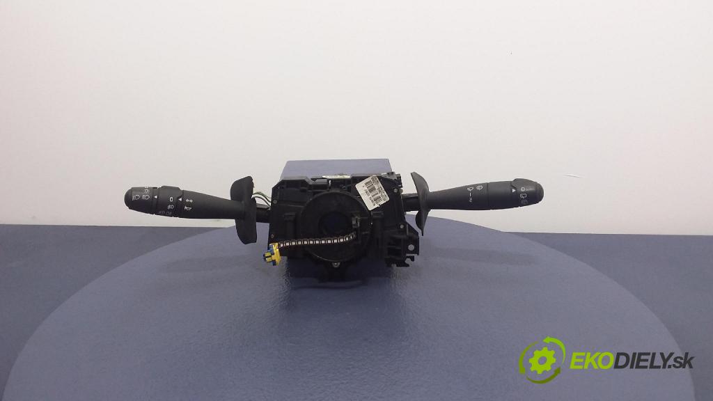 Dacia Duster 2010 prepínač Komplex: 8200792587