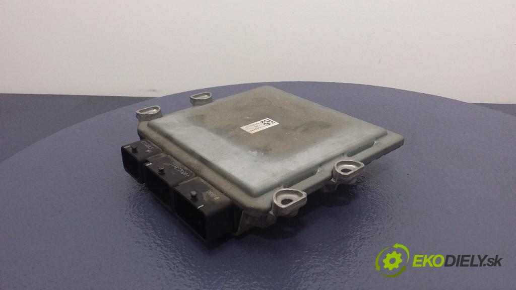 Citroen C5 2005 riadiaca jednotka Motor: 9660780680