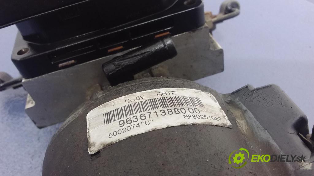 Citroen C5 2005 čerpadlo Hydraulicky: 9636713880