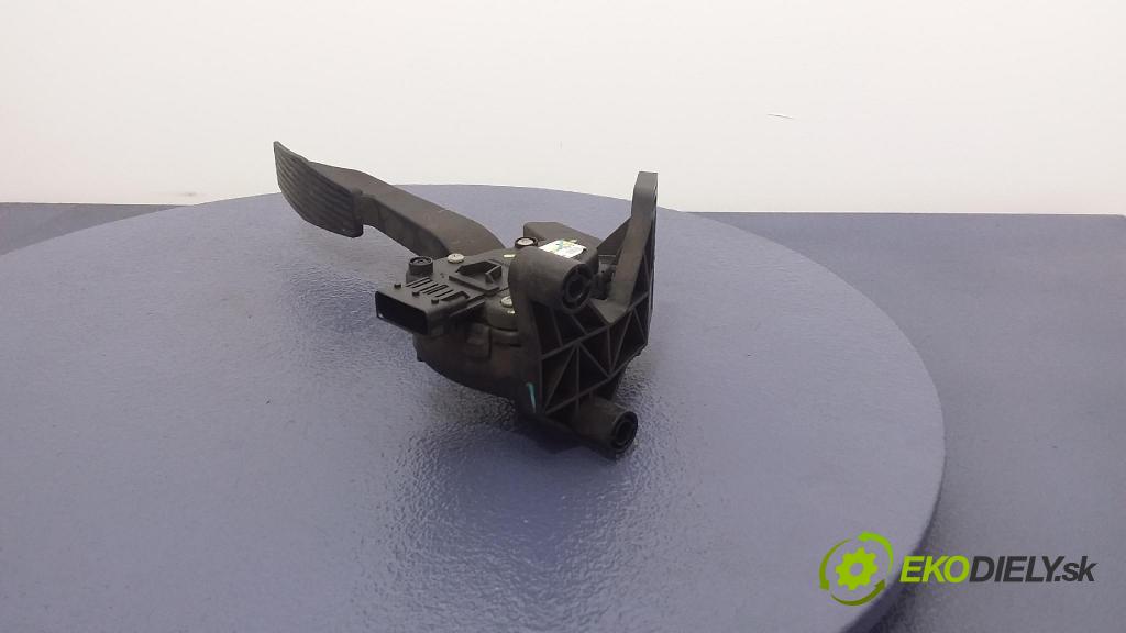Opel Corsa 2006 pedal Plyn: 9129423