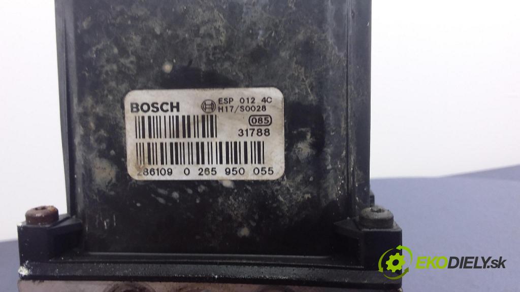 Volkswagen Passat 2002 čerpadlo ABS x 4B0614517G