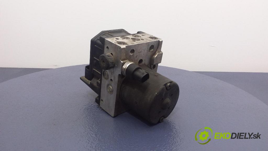 Audi A6 2002 čerpadlo ABS x 4B0614517H