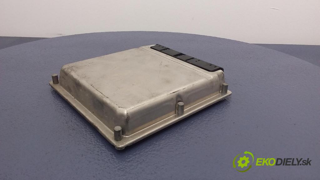 Mercedes-benz C 200 2001 řídící jednotka Motor: A6111538279