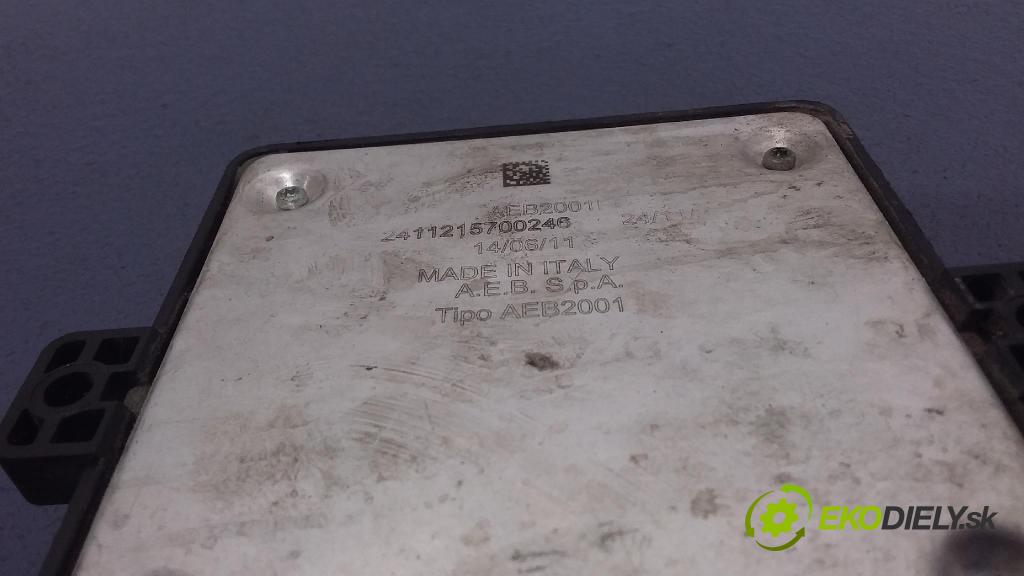 Audi A4 1996 řídící jednotka 10R-020775