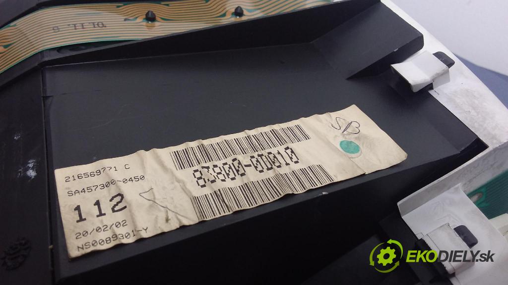 Toyota Yaris 2002 Přístrojová deska 83800-0D010