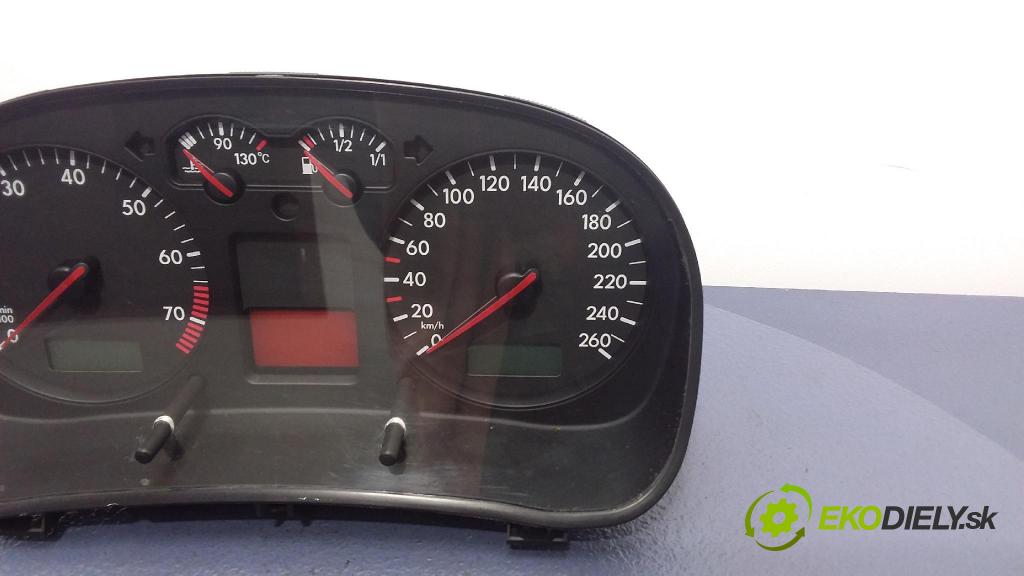 Volkswagen Golf 2001 prístrojovka/ budíky 1J0920826A