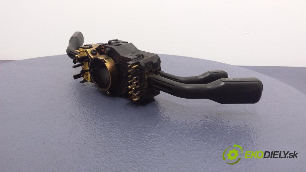 Audi B5 1995 prepínač Komplex: 4D0953513