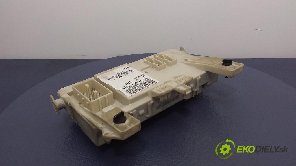 Ford Focus 2007 skrinka Poistky: 4M5T-14A073-AH