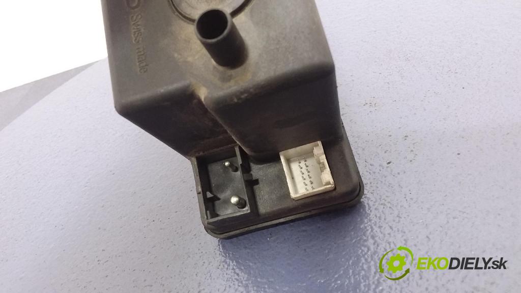 Audi B5 1995 pompa Centrálny: Zámok: 4A0862257A