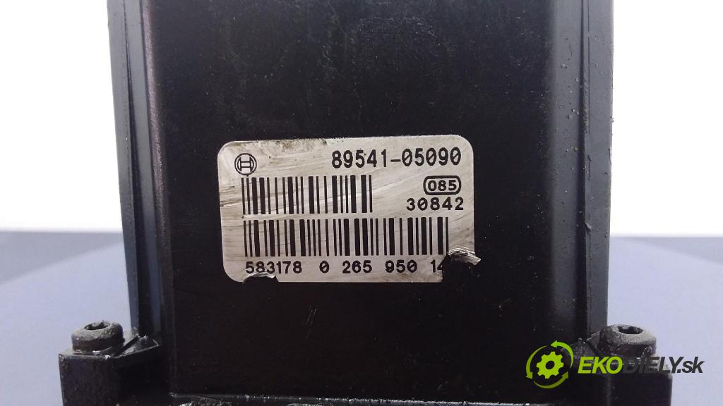 Toyota Avensis 2005 čerpadlo ABS x 44540-05040