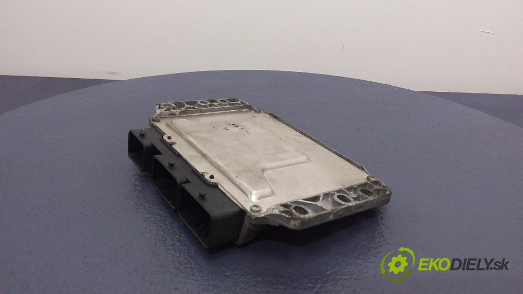 Renault Laguna 2006 riadiaca jednotka Motor: 8200444583