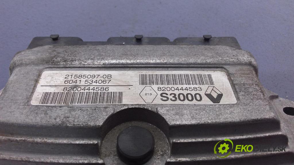 Renault Laguna 2006 riadiaca jednotka Motor: 8200444583