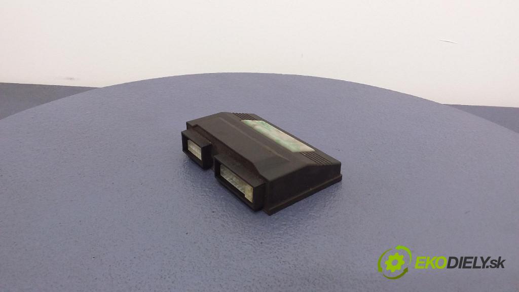 Renault Scenic 2000 riadiaca jednotka 67R-014313