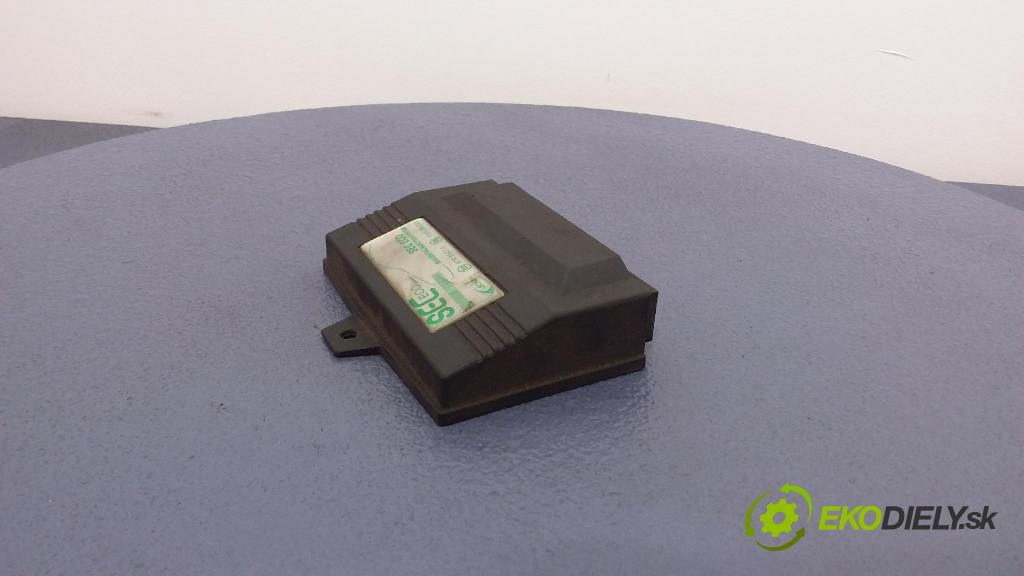 Renault Scenic 2000 riadiaca jednotka 67R-014313