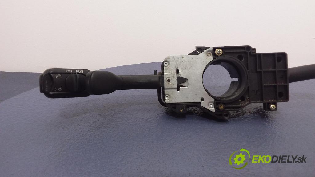 Audi A4 2000 prepínač Komplex: 8D0953513A