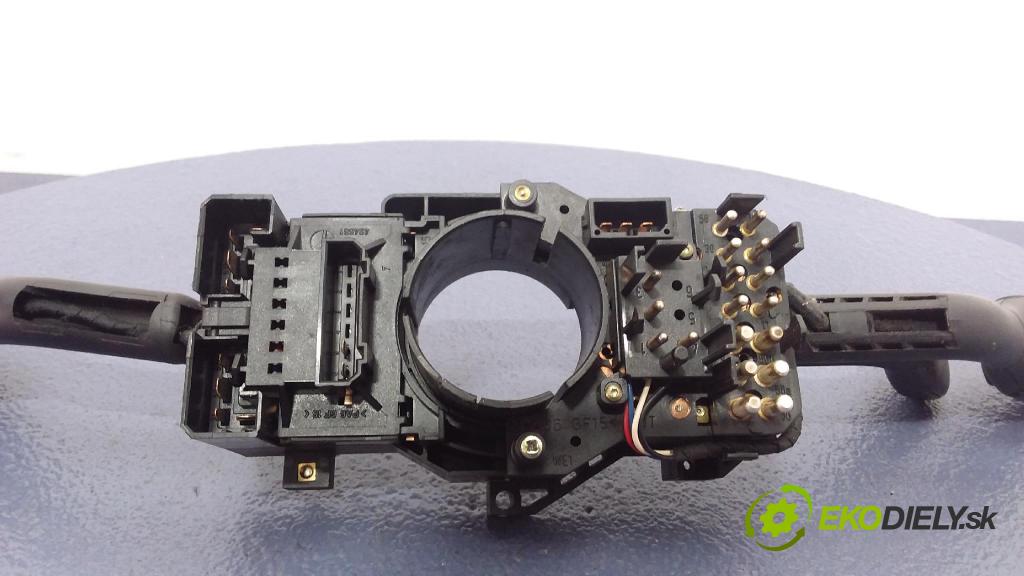 Audi A4 2000 prepínač Komplex: 8D0953513A