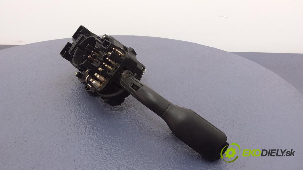 Audi A4 2000 prepínač Komplex: 8D0953513A