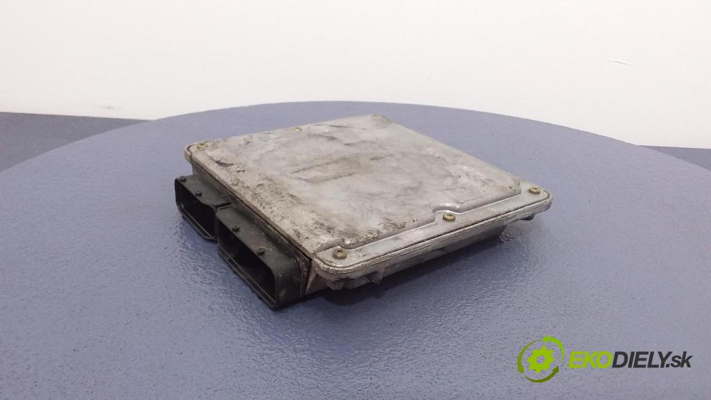 Volkswagen Golf 2002 riadiaca jednotka Motor: 036906013D