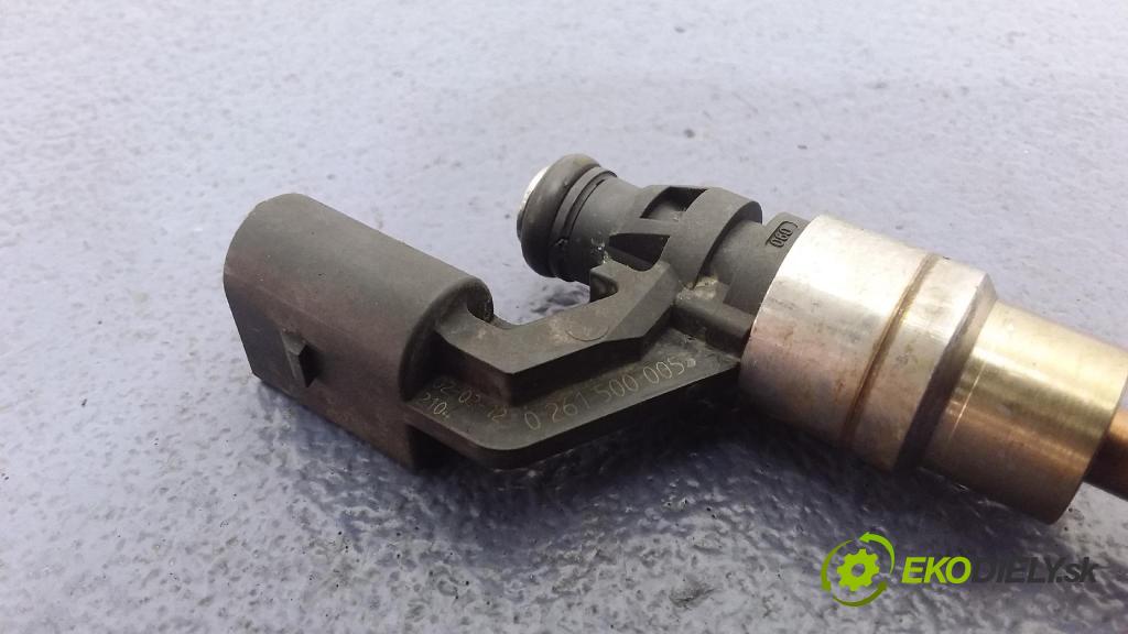 Volkswagen Golf 2002 vstrek 0261500005