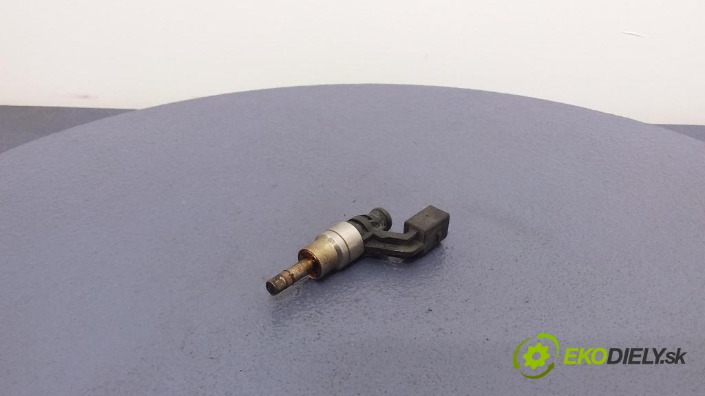 Volkswagen Golf 2002 vstrek 0261500005