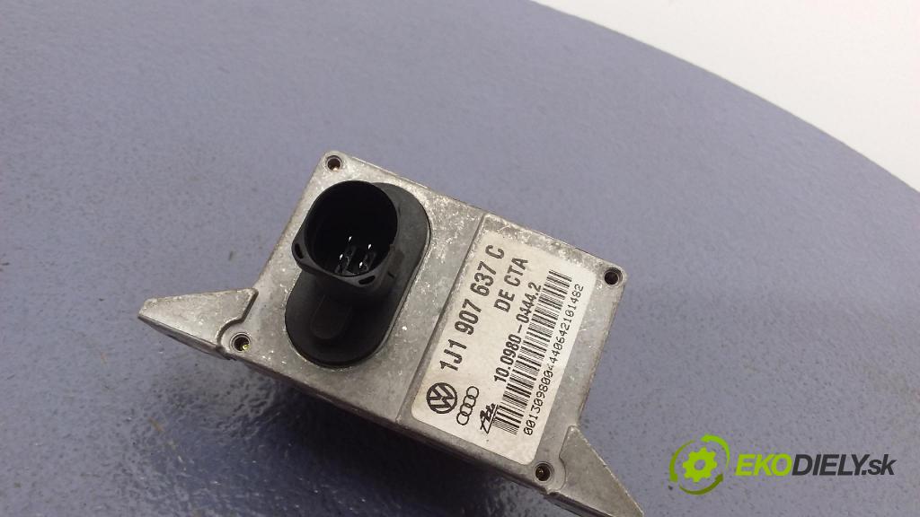 Volkswagen Golf 2002 snímač ESP 1J1907637C