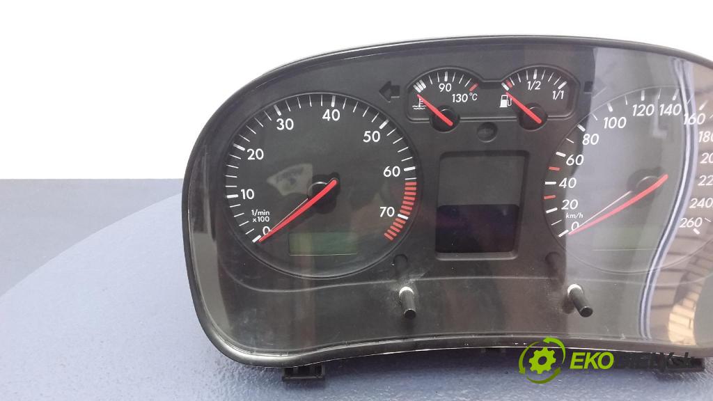 Volkswagen Golf 2002 prístrojovka/ budíky 1J0920826G