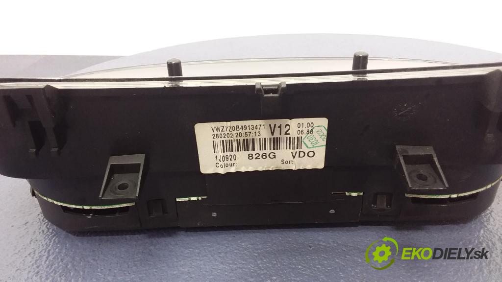 Volkswagen Golf 2002 prístrojovka/ budíky 1J0920826G