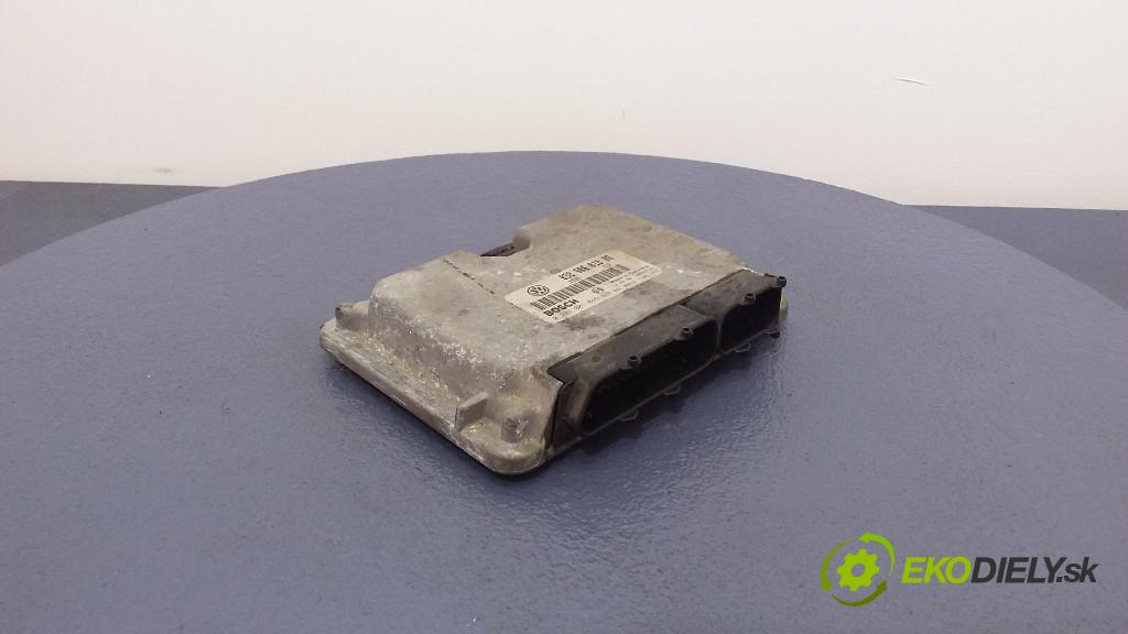 Skoda Octavia 1998 riadiaca jednotka Motor: 038906018BQ