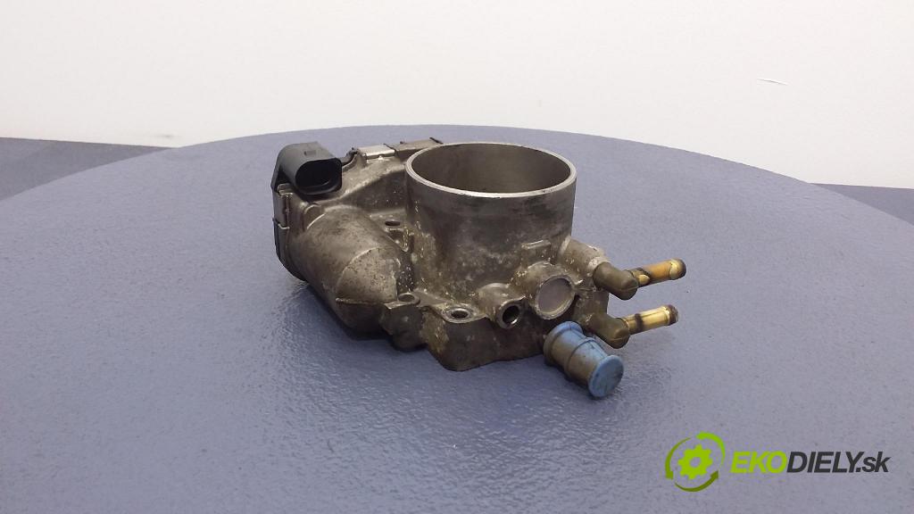 Audi A6 2002 klapka 078133062B