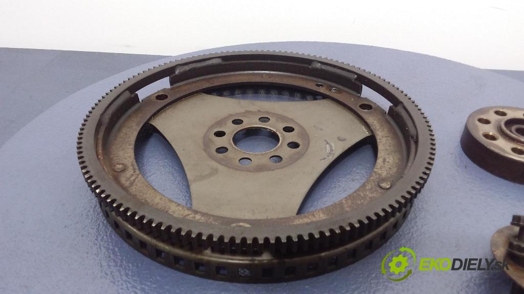 Audi A6 2002 koleso Hojdačka: 01