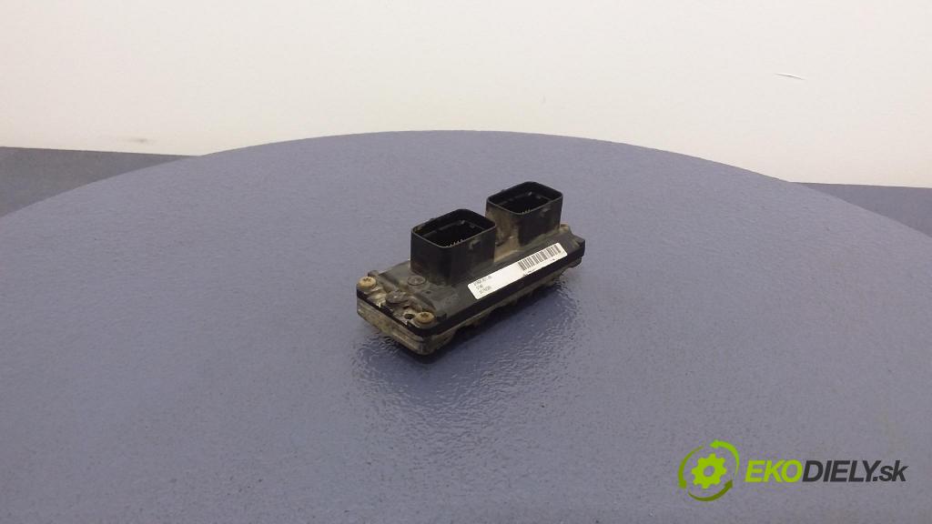 Fiat Punto 2005 riadiaca jednotka Motor: 55192305