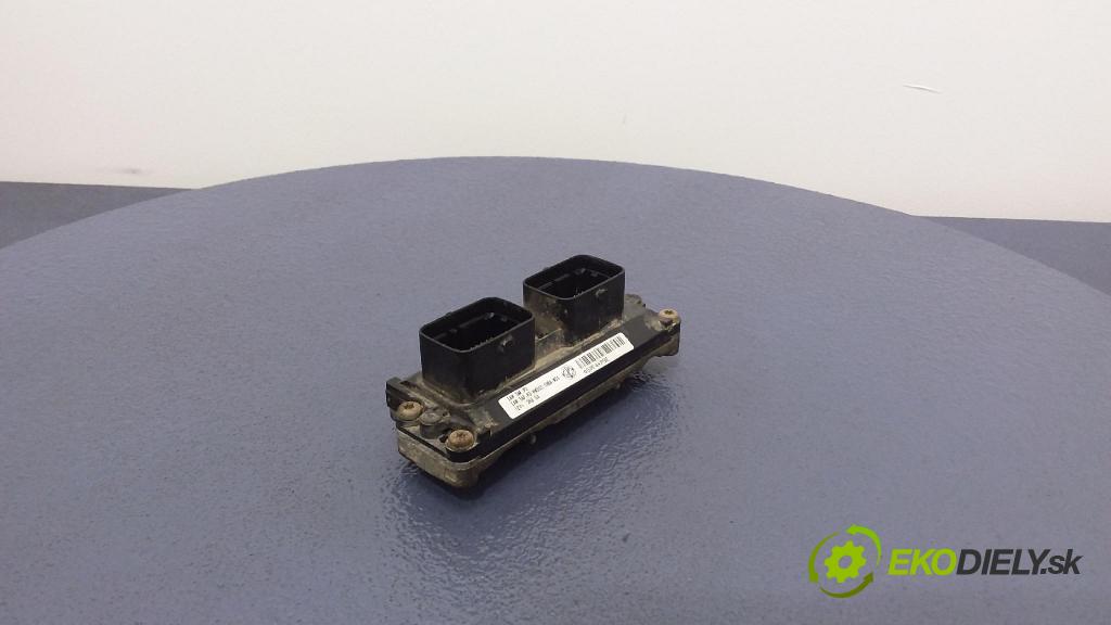 Fiat Punto 2005 riadiaca jednotka Motor: 55192305