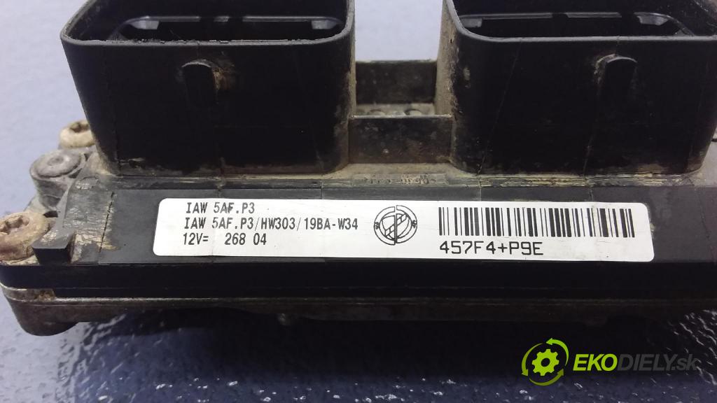 Fiat Punto 2005 riadiaca jednotka Motor: 55192305