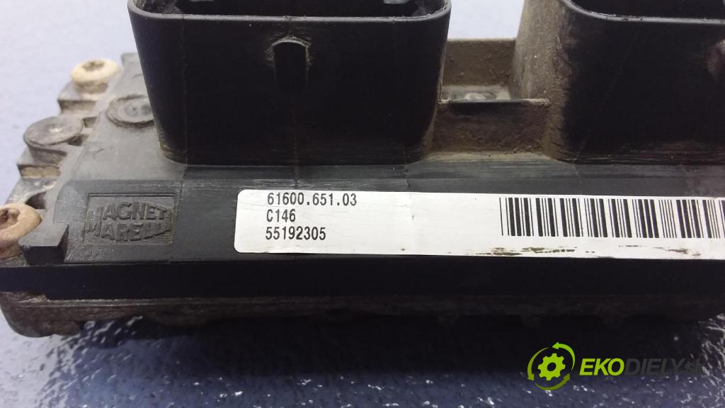 Fiat Punto 2005 riadiaca jednotka Motor: 55192305