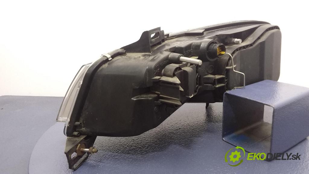 Fiat Stilo 2002 Reflektor: v pravo: 661-1133R