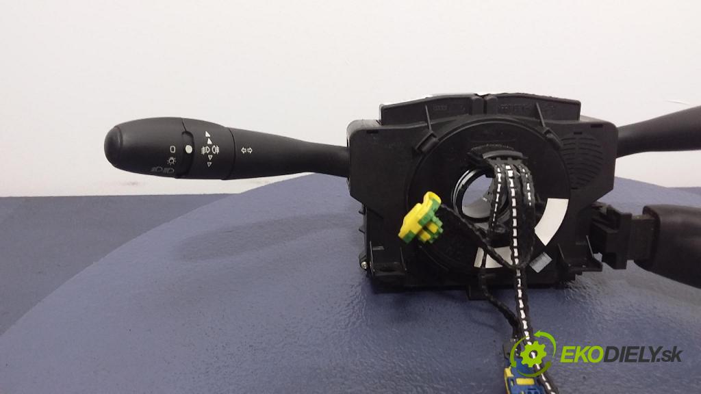 Peugeot 307 2003 prepínač Komplex: 251487