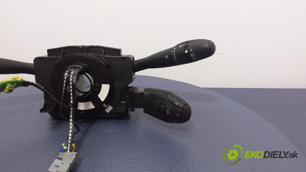 Peugeot 307 2003 prepínač Komplex: 251487